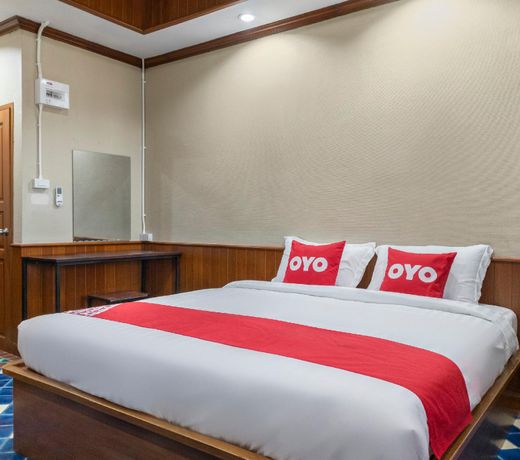OYO 736 Green Poshtel