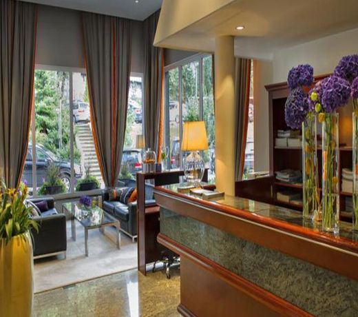 Hotel Kompas