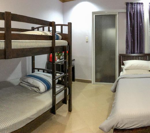 UFH Room #4 for 2-4 Guests
