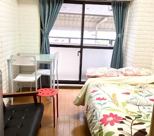 38minutes direct to Shibuya and Shinjuku by train!