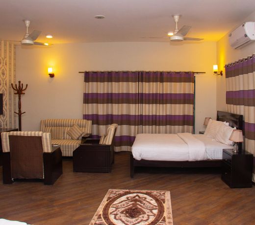 Livin Hub Guest house