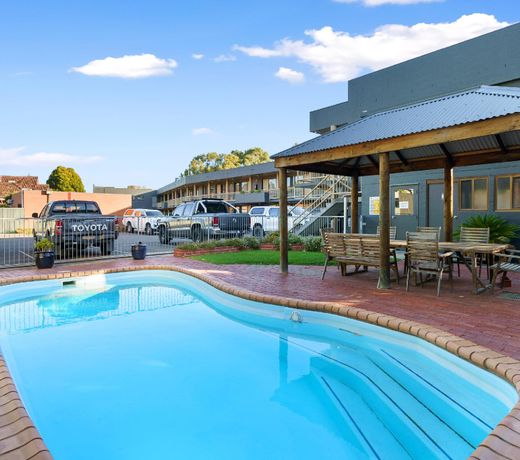 City Reach Motel
