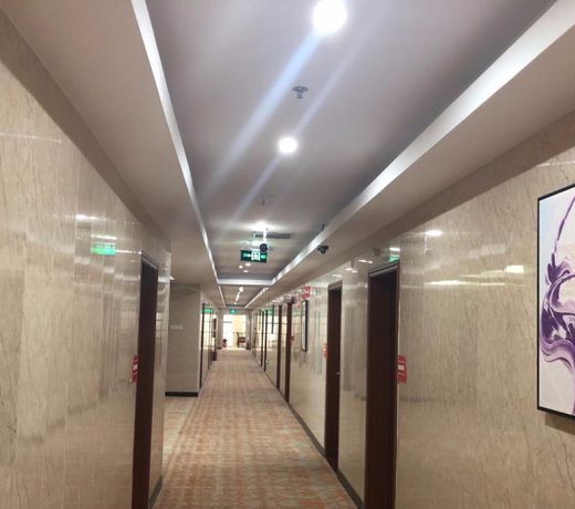 PAI HotelsÂ·Zhuhai Mingzhu Light Rail Station Haina City Store