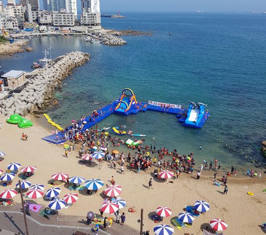 Bangeojin Seaside Beach front Apartment