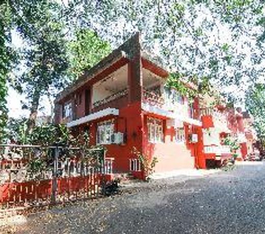 OYO 68034 Roshan Villa