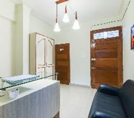 OYO 68034 Roshan Villa