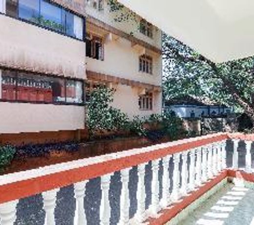OYO 68034 Roshan Villa
