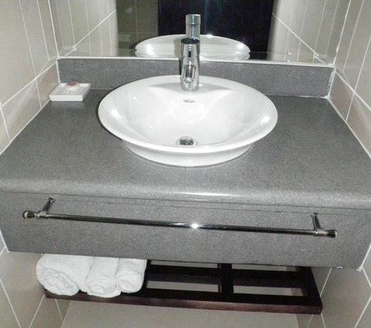 Hotel Brandt Ejecutivo Colonial Los Robles