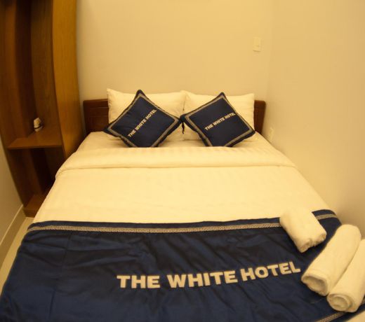 The white guest house
