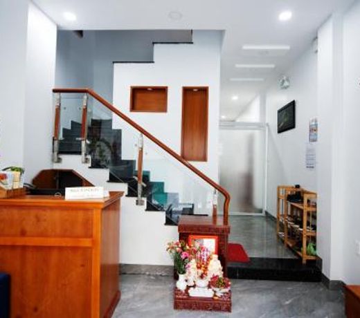 The white guest house