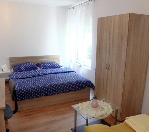 Guesthouse Room for 2 Pax OKI4