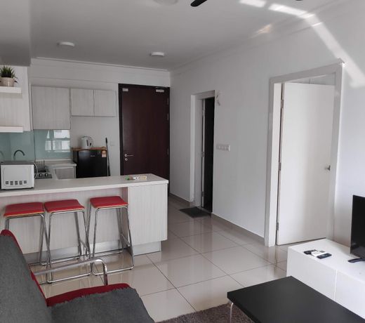 Anuar Homestay @ Solstice Service Apartment
