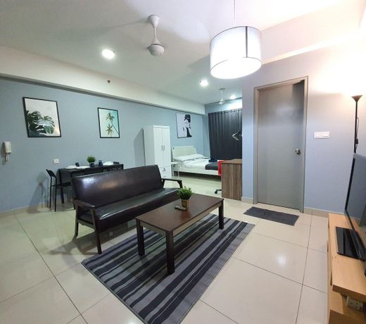Sweet&Cosy Hyve  SOHO Suites Cyberjaya Netflix