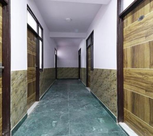 OYO 47524 Hotel Signature Village