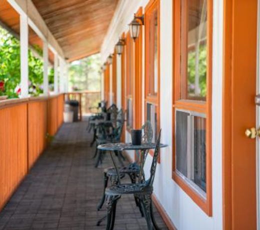 Cedar Motel