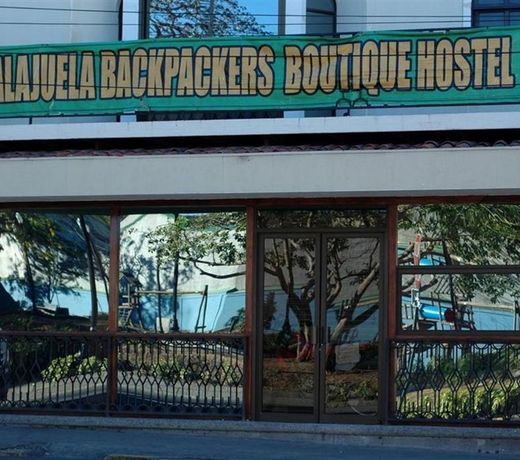 Alajuela Backpackers Airport Hostel
