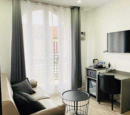 Paris Hotel