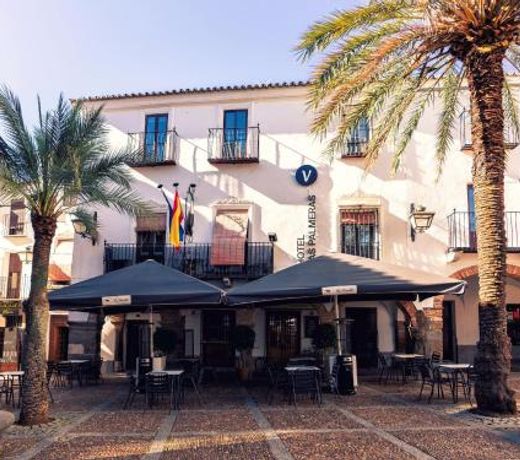 Hotel Las Palmeras by Vivere Stays