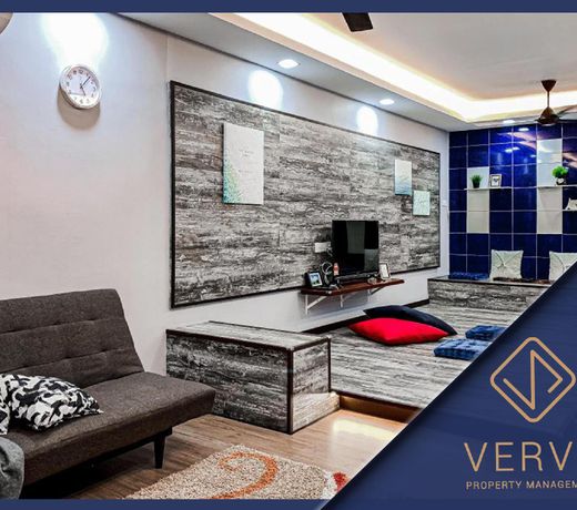 After 90's Guesthouse by Verve (12 Pax) EECH24