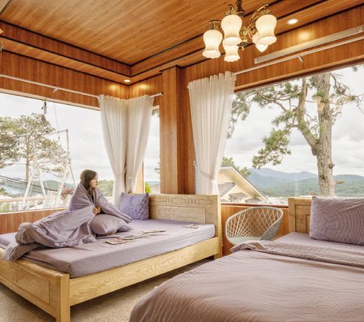 Bungalow DoiGioHu (May) -View Hill Center of DaLat