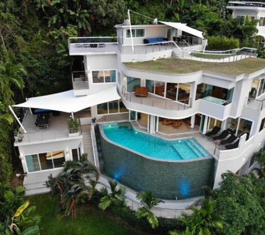 Villa Beyond 9 Bedroom Fully Staffed Seaview Villa