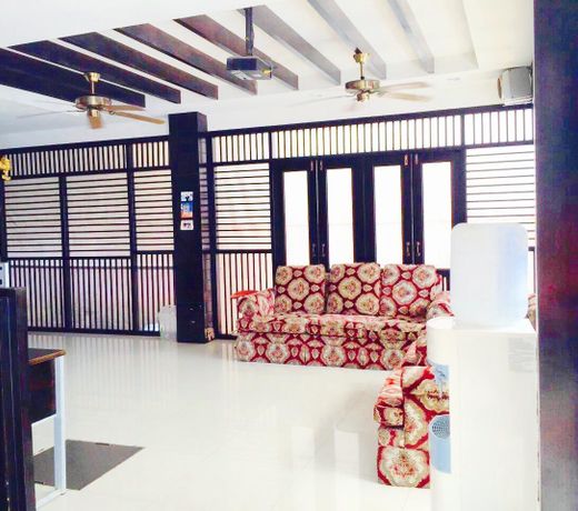 The Bird Cage Patong Guesthouse