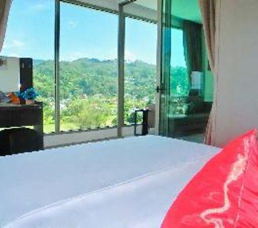 Sleek Sea View Apartment in Kamala Beach