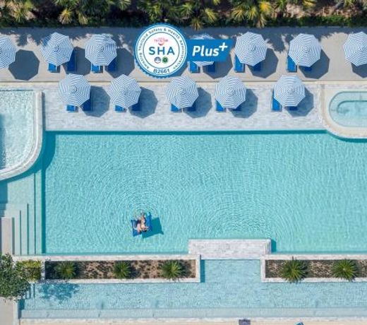Seabed Grand Hotel Phuket (SHA Extra Plus)