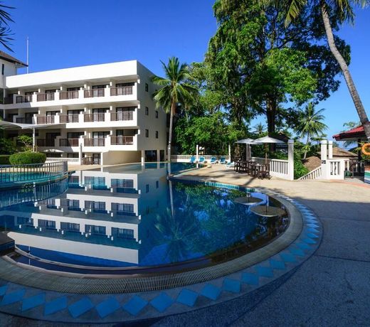 Deluxe Pool Access@Patong Lodge Hotel, Phuket.