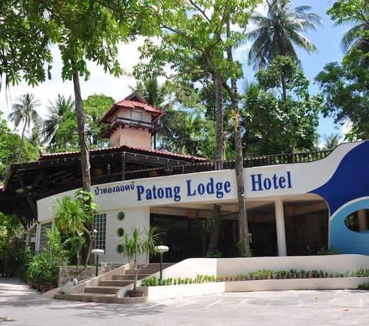 Deluxe Room@Patong Lodge Hotel, Phuket.