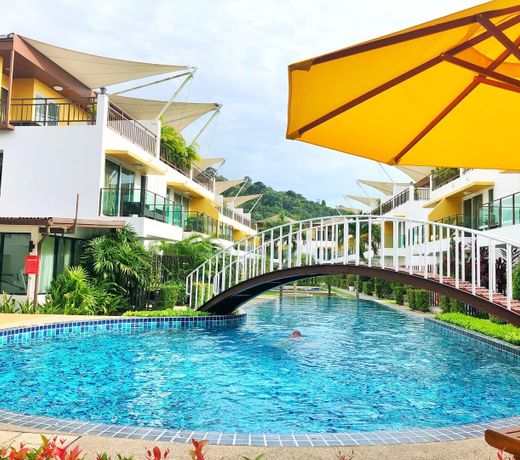Kamala 3BR @ AP Grand  H speed wifi/pool/gym/sauna