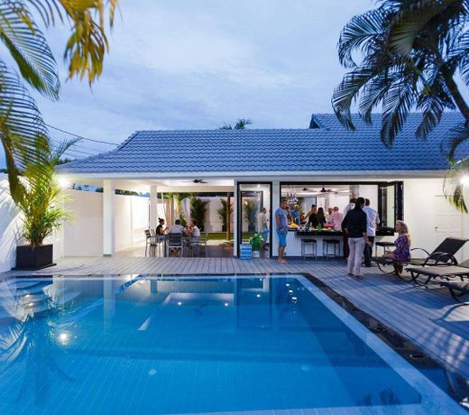 Family Vacation private Villa