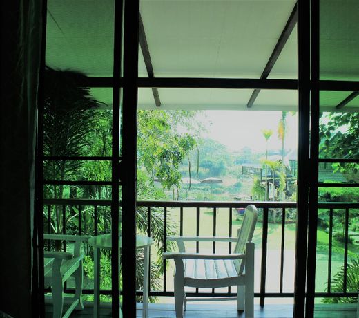 Nan Rim Nam Resort