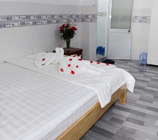 Lang Chai Bien Lac GUESTHOUSE