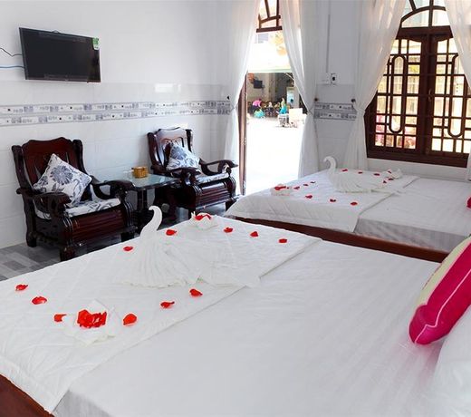 Lang Chai Bien Lac GUESTHOUSE