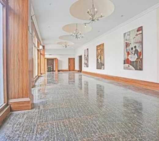 OYO Townhouse 781 Royal Palms Hotel