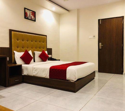 Hotel BKC Garden near Trade Center, Visa Consulate