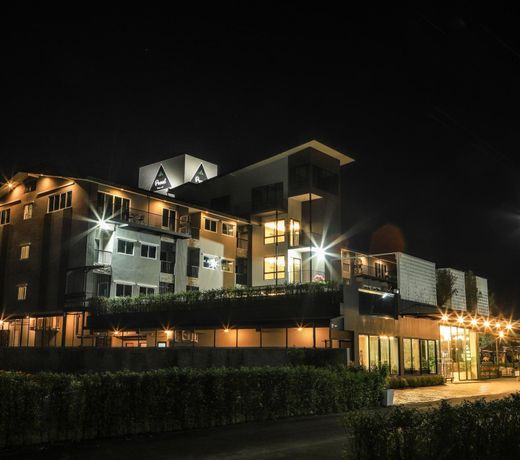 Proud Khaoyai