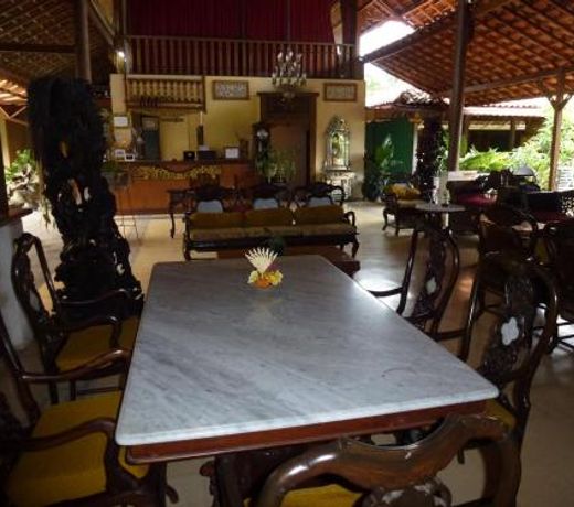 Gazebo Beach Hotel