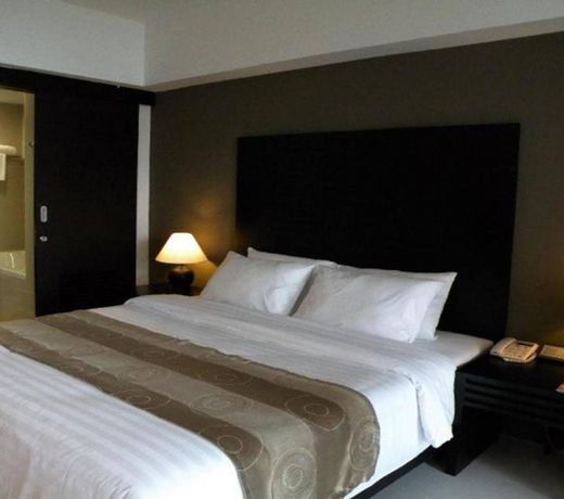 Samaya Bura Beach Resort