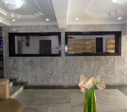Islanders Hotel and Lounge
