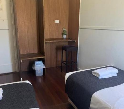 Gin Gin Hotel
