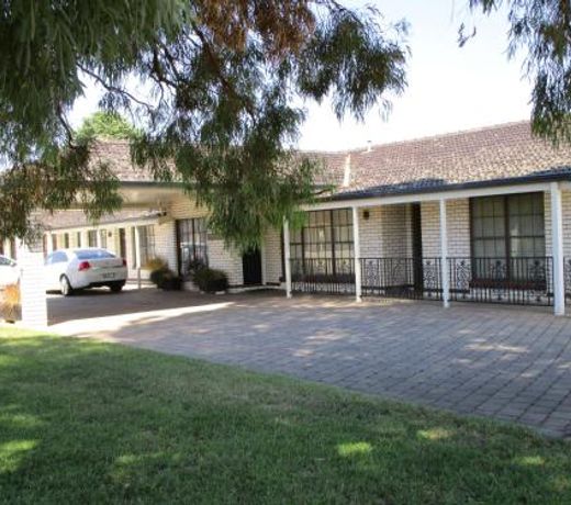 Southern Comfort Motor Inn
