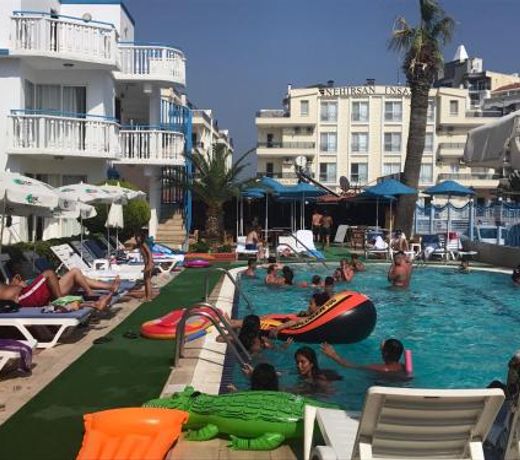 NearBy Hotel
