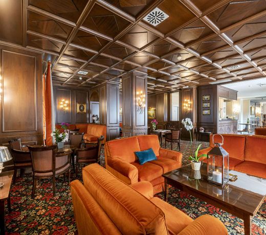 The Regency Hotel-NEW