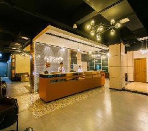 James Joyce CoffetelÂ· Xianyang Qindu High Speed Railway Station Shiji Xi Road