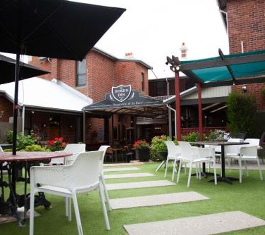 Duke's Inn