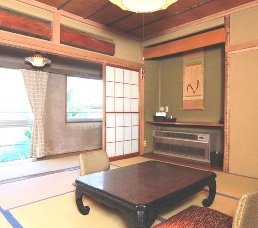 Kashiwaya Ryokan <Share House & Guest House>