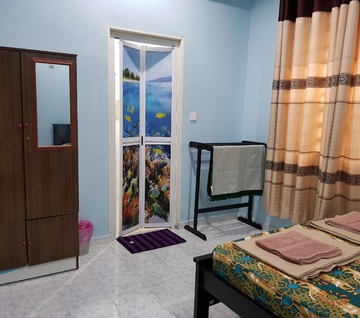 UMMI HOMESTAY - A TRANSIT TO  PERHENTIAN ISLAND