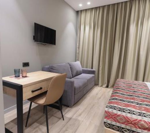 Andor Hotel